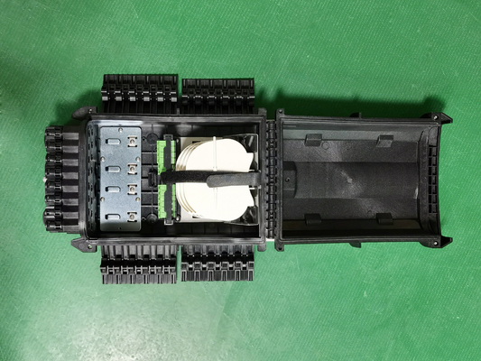 Buy IP68 Waterproof Telecom Pole Mount FTTH 96 Cores Fiber Optic Splitter Splice Closure PP online manufacture