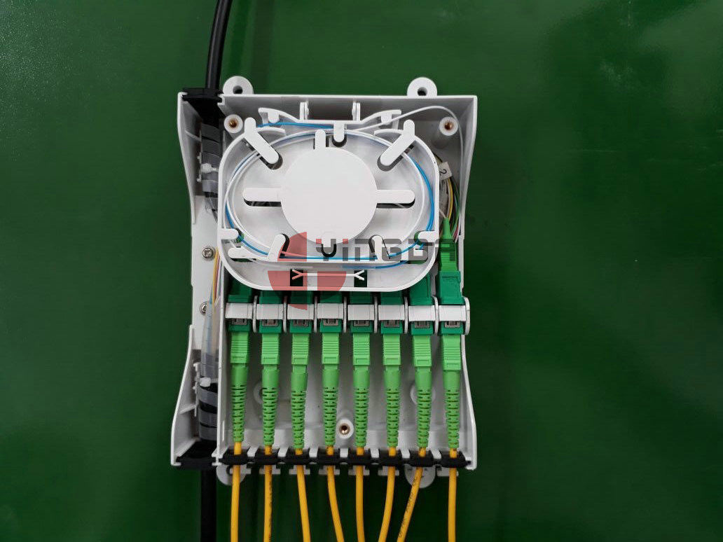FTB Fiber Optic Termination Box 1 To 8 PLC Splitter Fanout 900um With