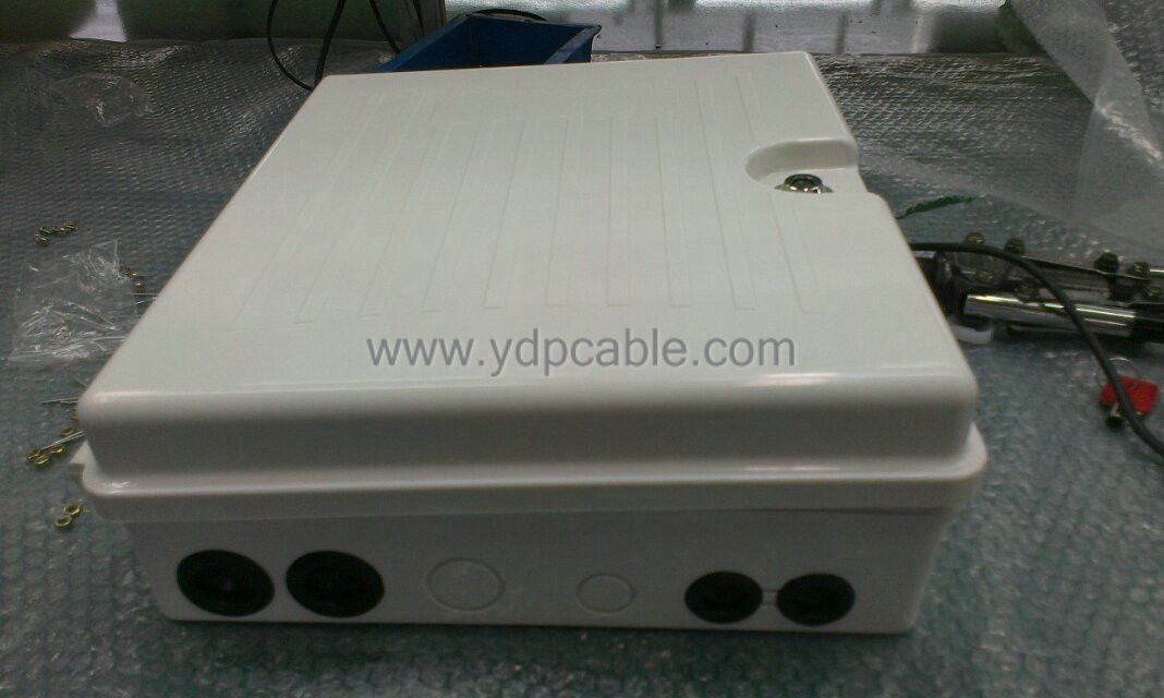 PC Material Pole / Wall Mount Fiber Optic 1x 64 PLC Splitter Box IP65 GPDB-S64D/72D