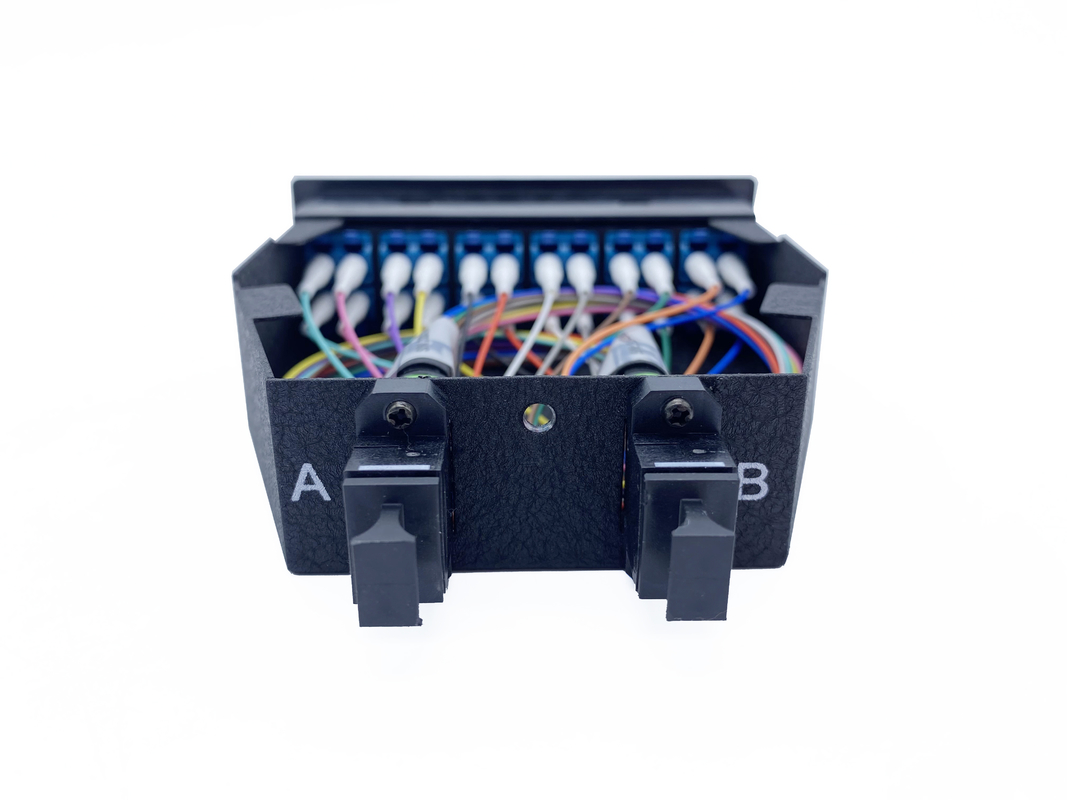 8 Fibers MPO Cassette Module G657A2 LSZH Hydra Cable Assembly APC
