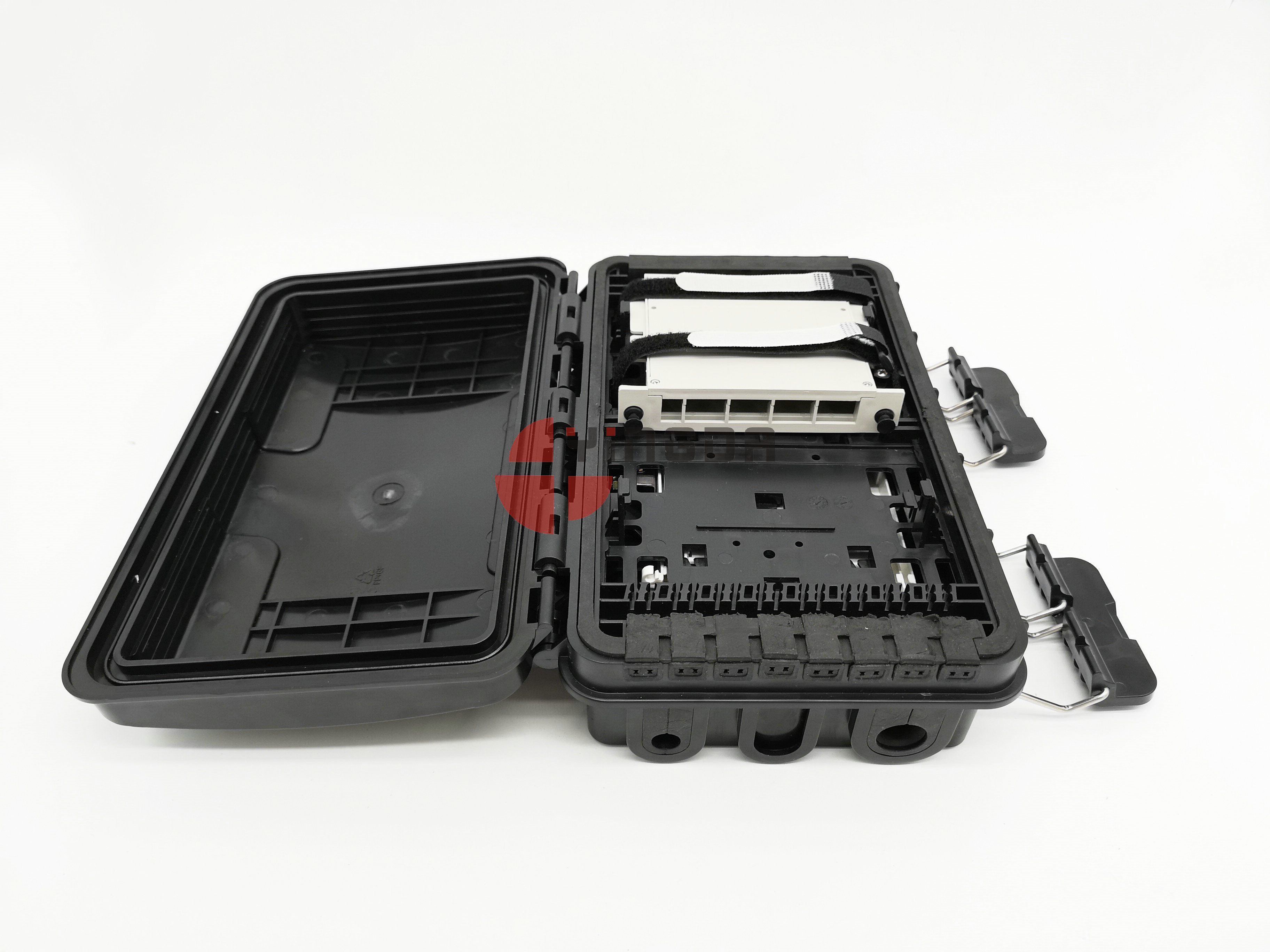 FTTH Distribution Fiber Cable Joint Box Waterproof 8 Cores With LGX Module