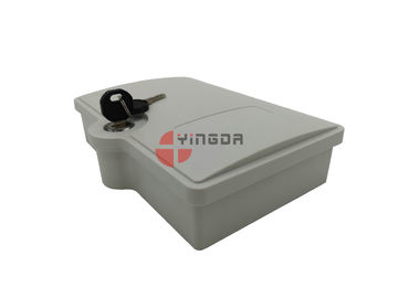 Outdoor IP65 Fiber Optic Splitter Box Plastic 2 Ports Polymer Synthetic Plastic Material